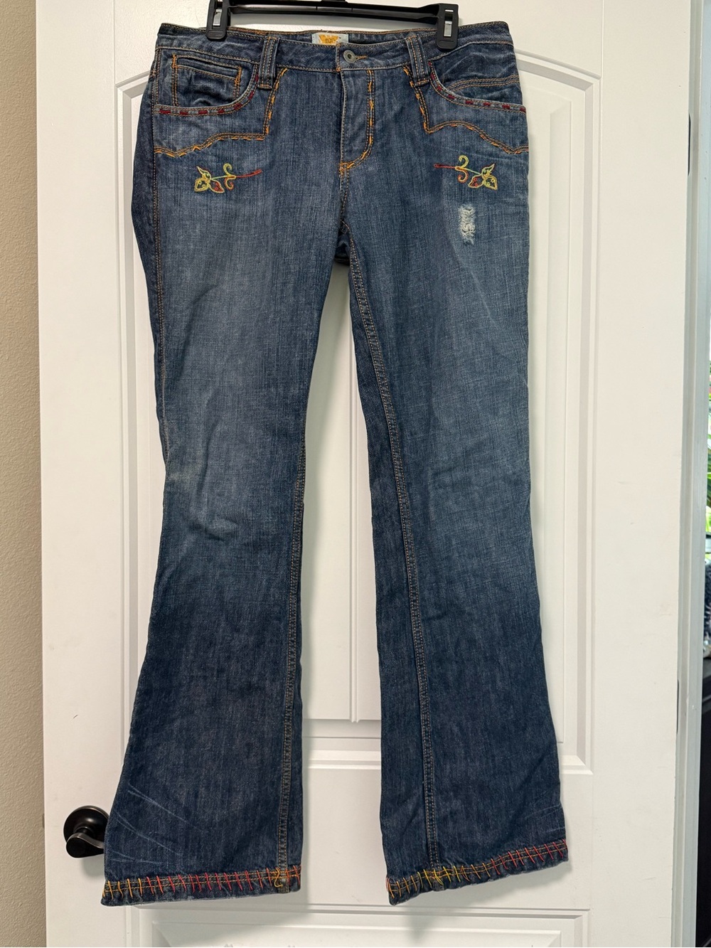 Y2K Antik Denim Floral Embroidered Flare Mid Rise Jeans